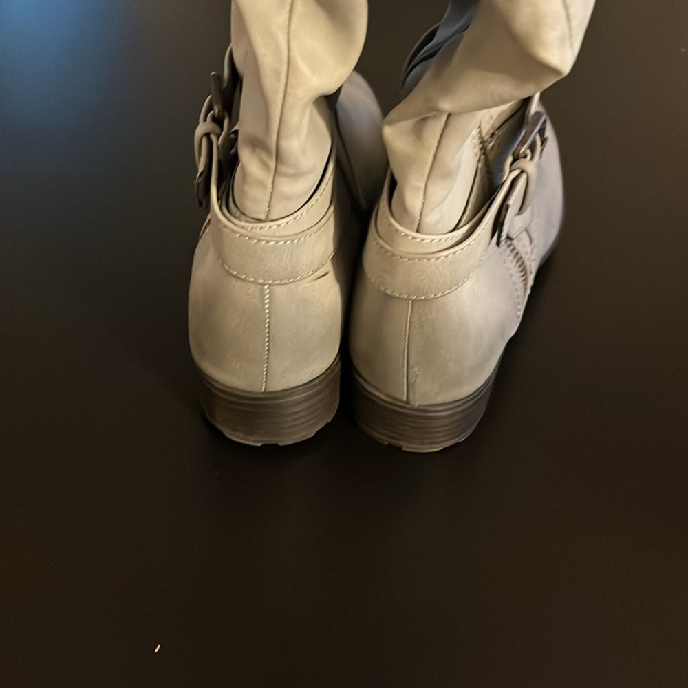 White Mountain Pebble Gray Riding Boots - Picture 4 of 6